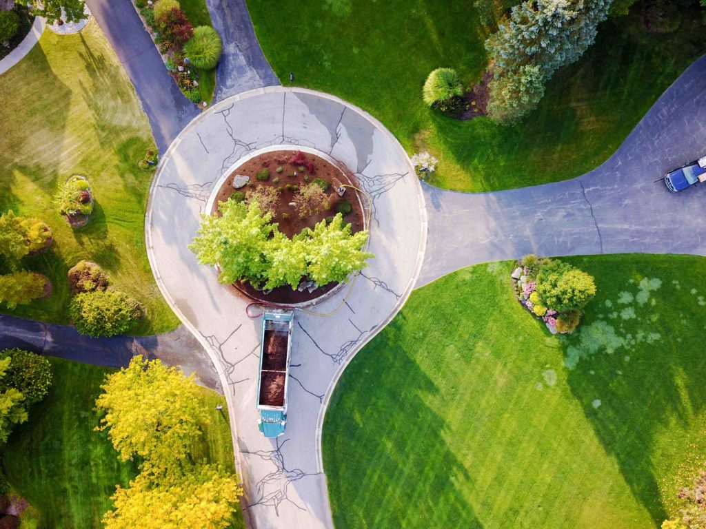 landscape residential mulch residential mulching services