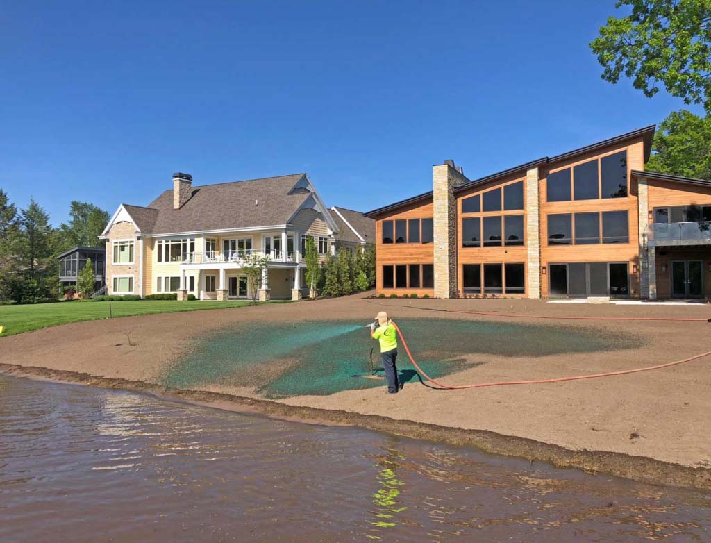 Hydroseeding spray