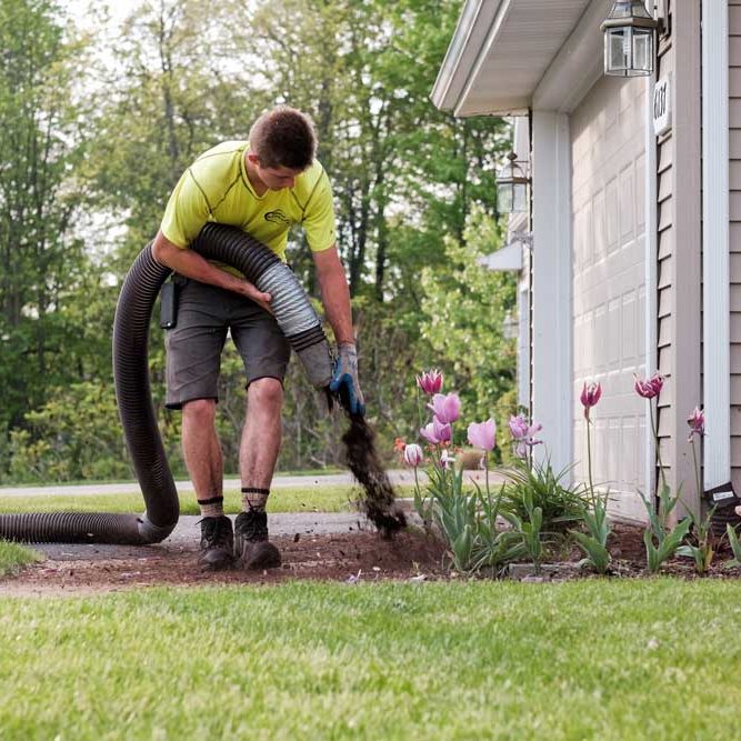 Superior Groundcover Bark and Mulch Installation